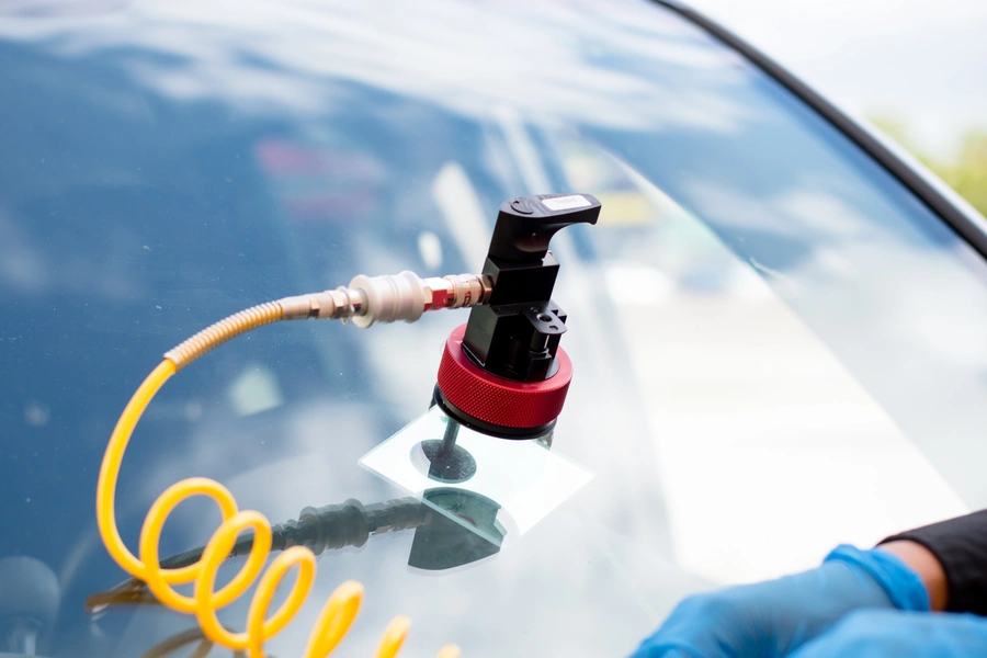 Signs Your Vehicle Needs Windshield Repair Service in Detroit, MI Signs Your Vehicle Needs Windshield Repair Service in Detroit, MI