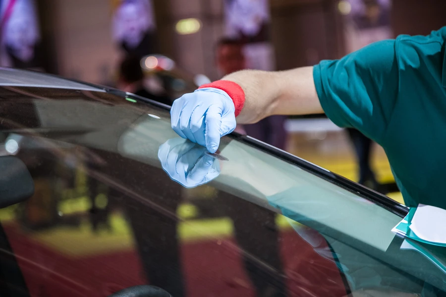 Understanding The Auto Glass Repair Process Step By Step in Detroit, MI